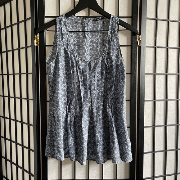 Massimo Dutti Tops - Massimo Dutti Women’s Silk Blouse Size 4